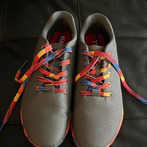 NOBULL SIZE 9.5 mens